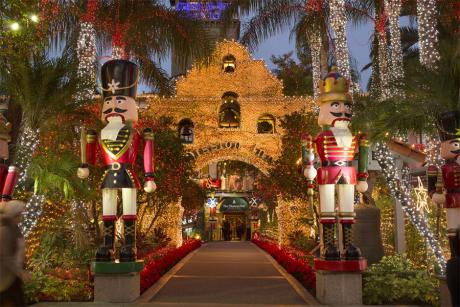 Riverside's Mission Inn Hotel & Spa, a National Historic Landmark, will host December's CHA Behavioral Health Care Symposium. As seen here, the hotel is renowned for its holiday light displays. (Mission Inn Hotel & Spa photo)